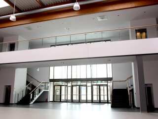 25-miedzynarodowe-centrum-targowo-kongresowe-expo-krakow-lobby.jpg
